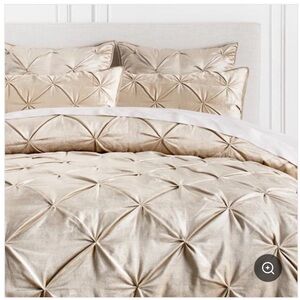 Z Gallerie Avignon Champagne Beige Pin-tuck Queen Duvet Cover Bedding
